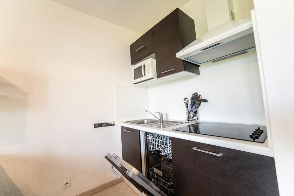 dishwasher, microwave, stove, kitchen