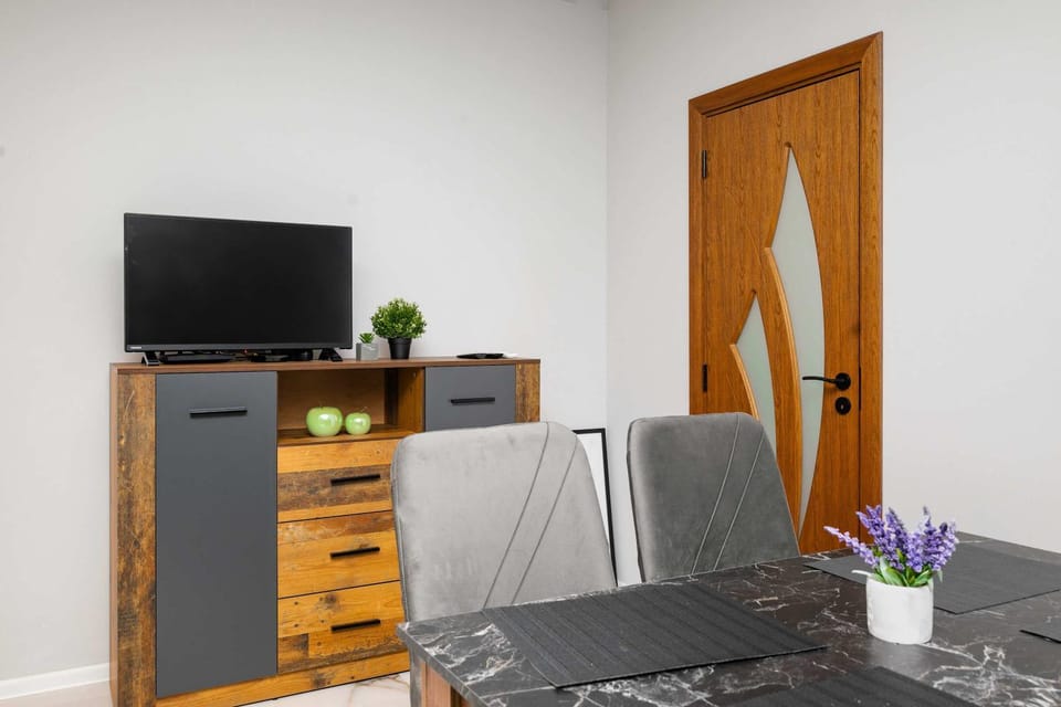 TV and multimedia, Dining area