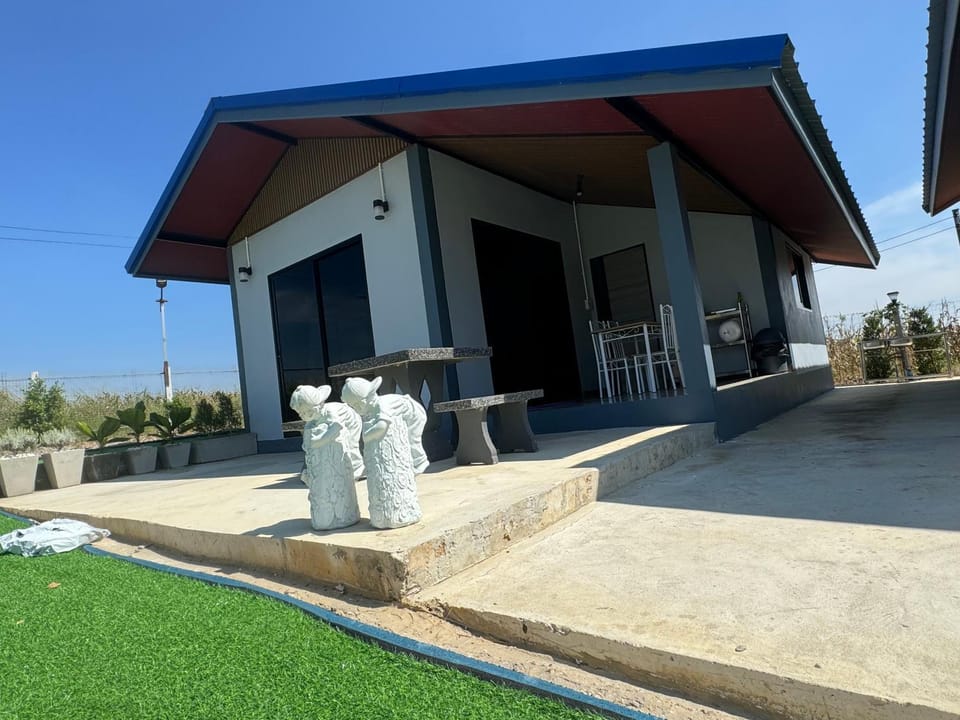 บ้านไร่สกายดาวเขาใหญ่ House in Thailand