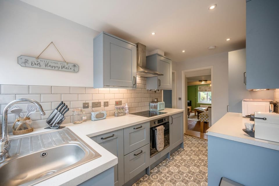 1 Lavender Cottages, Knodishall House in Leiston