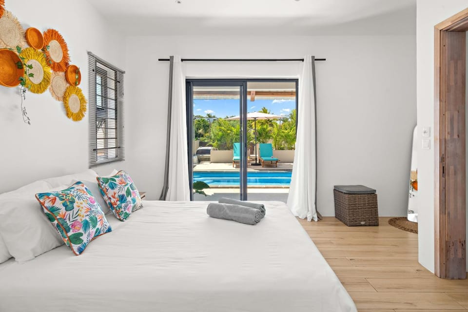 Patio, Bed, Bedroom, Pool view, towels