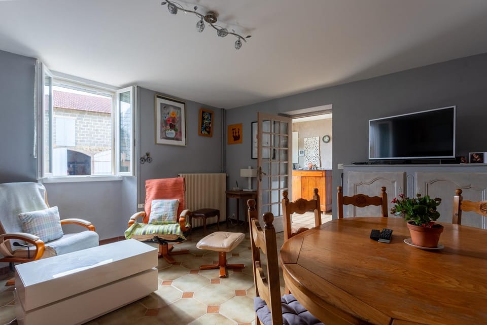Property building, Living room