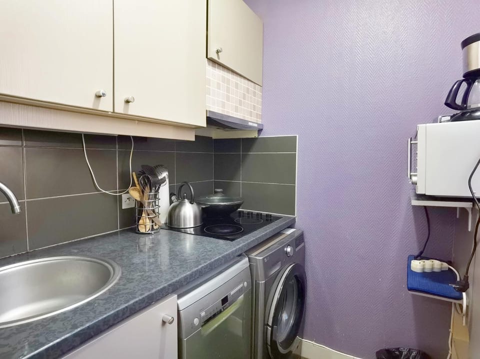 Comfortable Apartment near La Defense with Elevator Apartment in Courbevoie