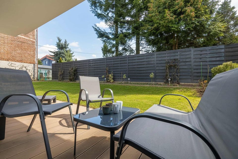 Garden, Balcony/Terrace