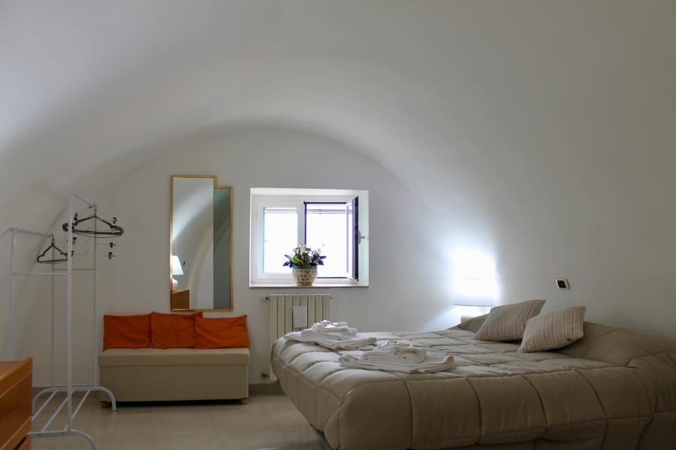 Bed, Photo of the whole room, Bedroom, towels, wardrobe