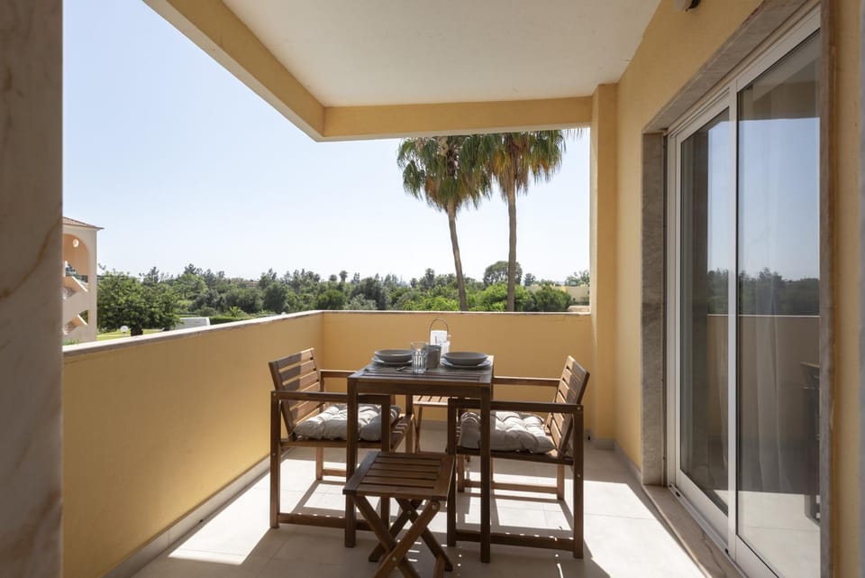 Alva - cozy apartment with pool by HD Apartment in Quarteira