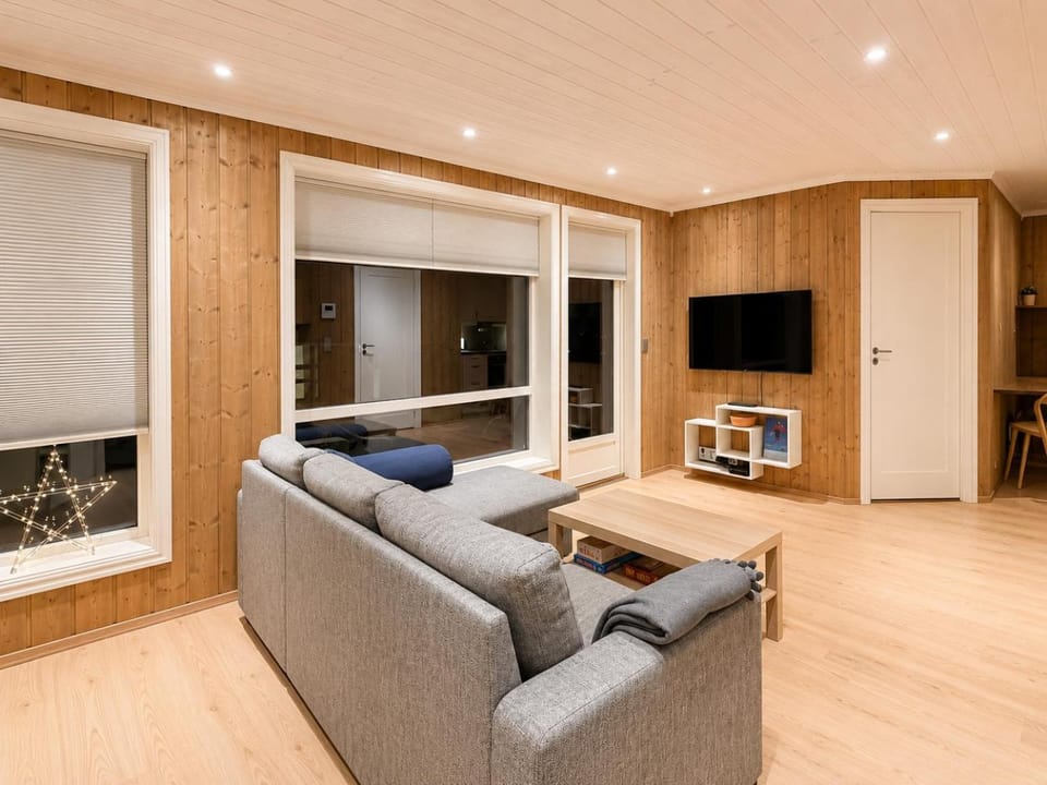 TV and multimedia, Balcony/Terrace, Living room, Seating area