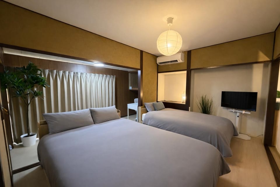Bed, TV and multimedia, Photo of the whole room, Bedroom, air conditioner