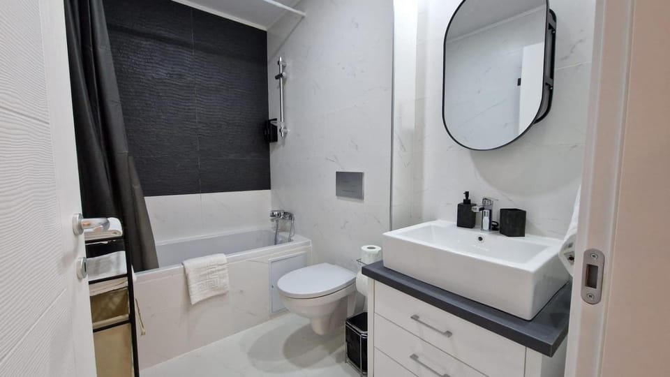 Toilet, Bathroom, Bath, towels