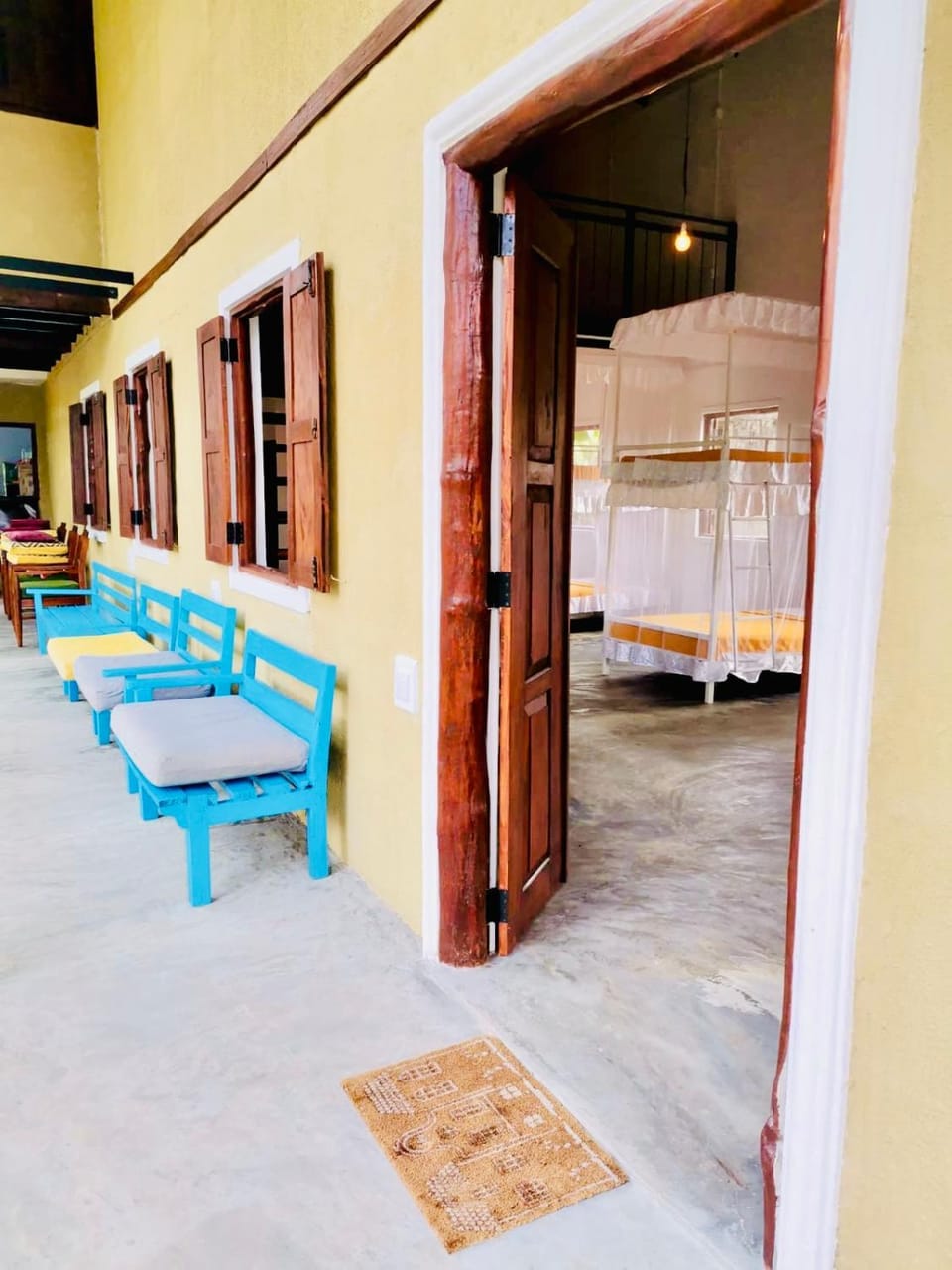 Property building, Patio, Living room, Photo of the whole room, Seating area