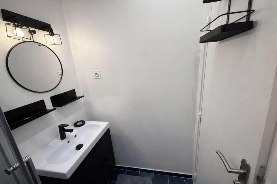 Paris 3eme Studio Renove Emplacement Ideal - 2P Apartment in Paris