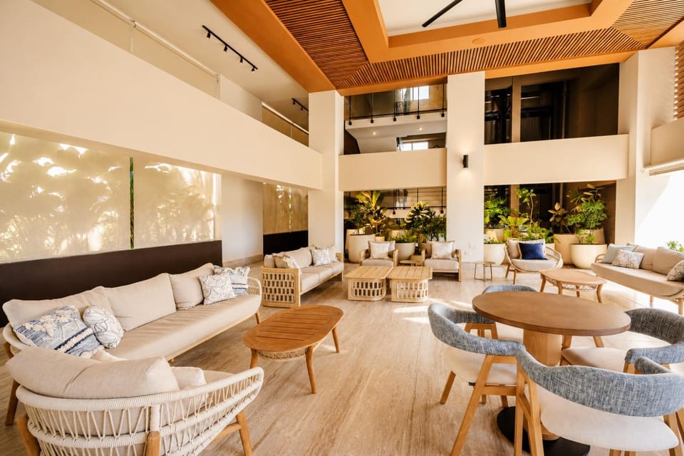 Communal lounge/ TV room