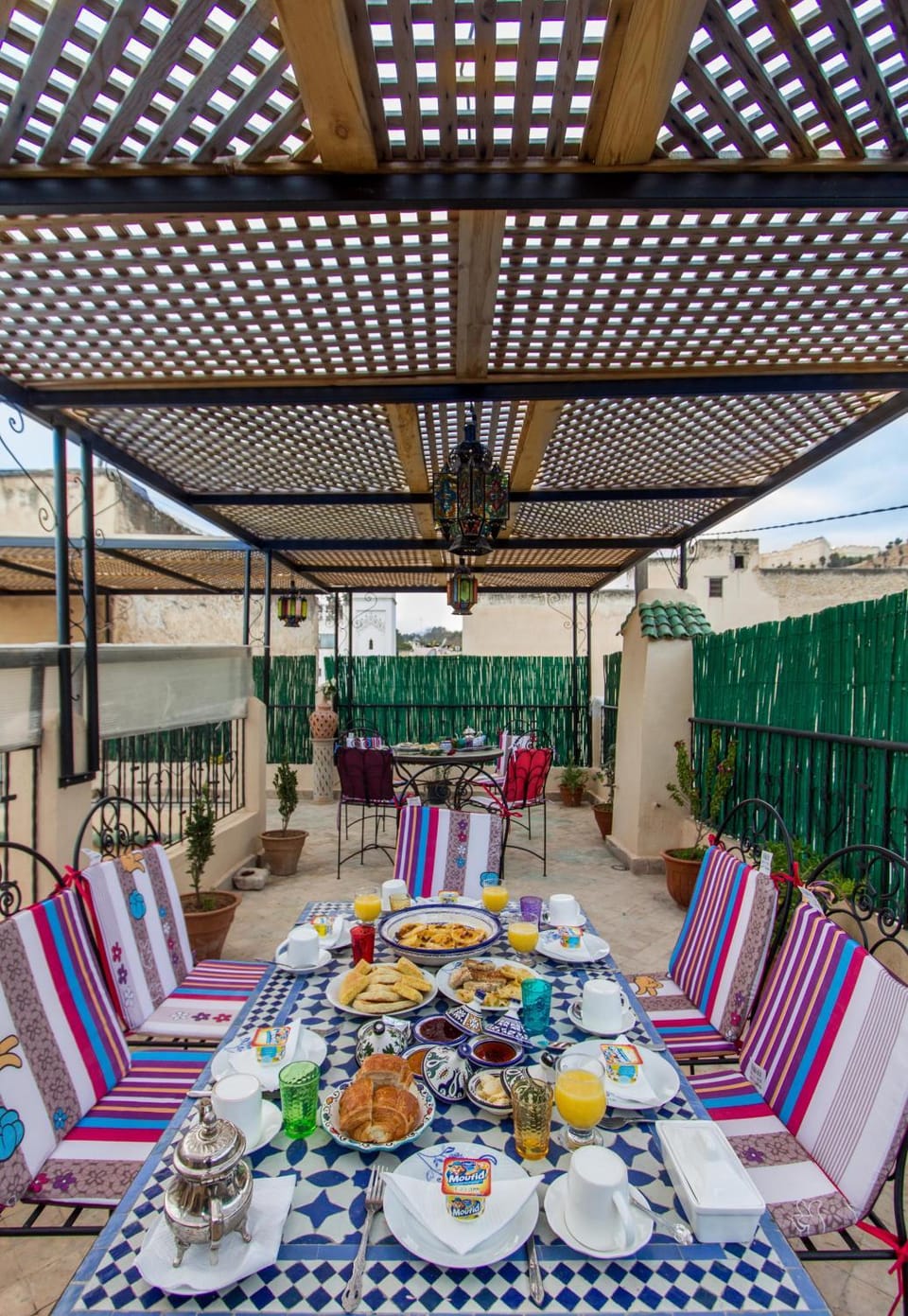 Restaurant/places to eat, Balcony/Terrace