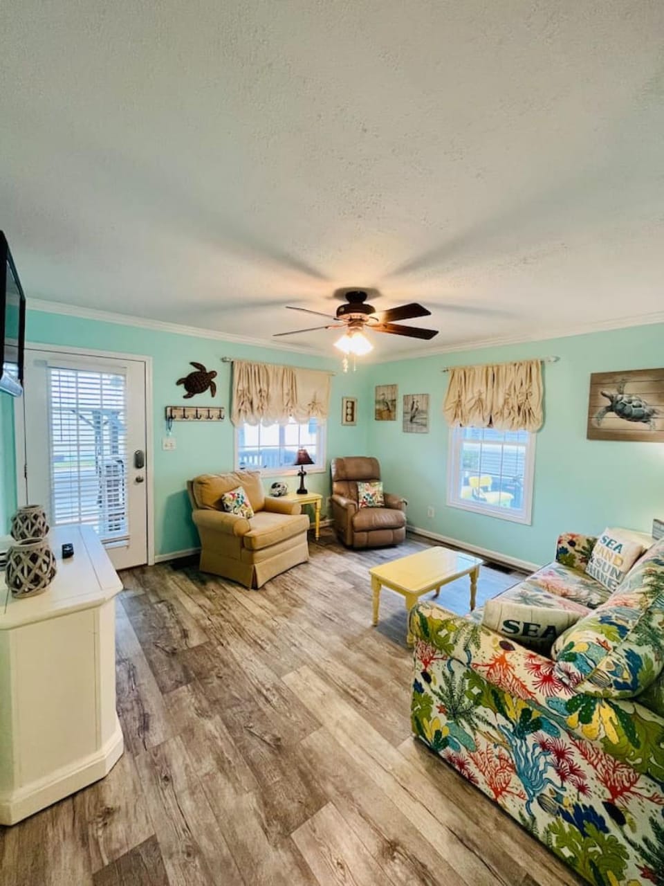 N20 Beach Happy Cottage House in South Carolina