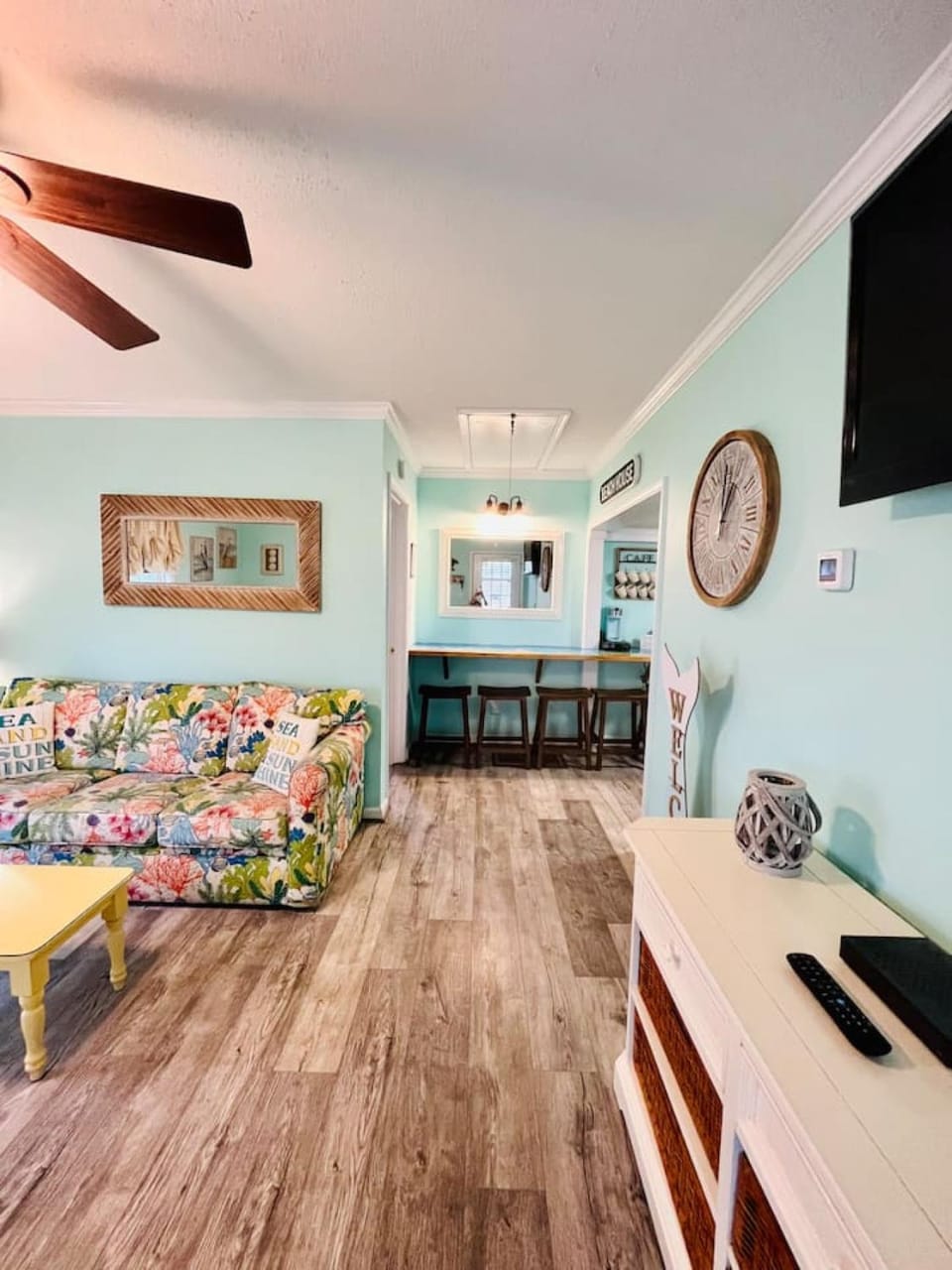 N20 Beach Happy Cottage House in South Carolina