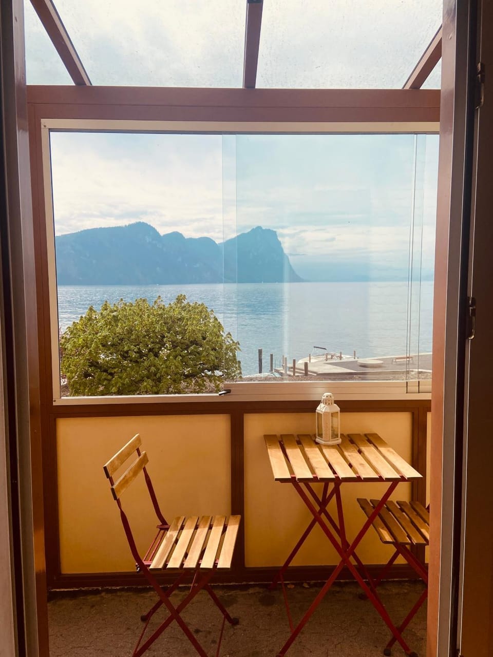 Day, View (from property/room), Balcony/Terrace, Lake view, Mountain view
