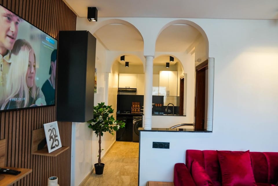 Communal lounge/ TV room, Bed, TV and multimedia, Kitchen or kitchenette, Photo of the whole room, Evening entertainment, Bedroom, minibar, oven