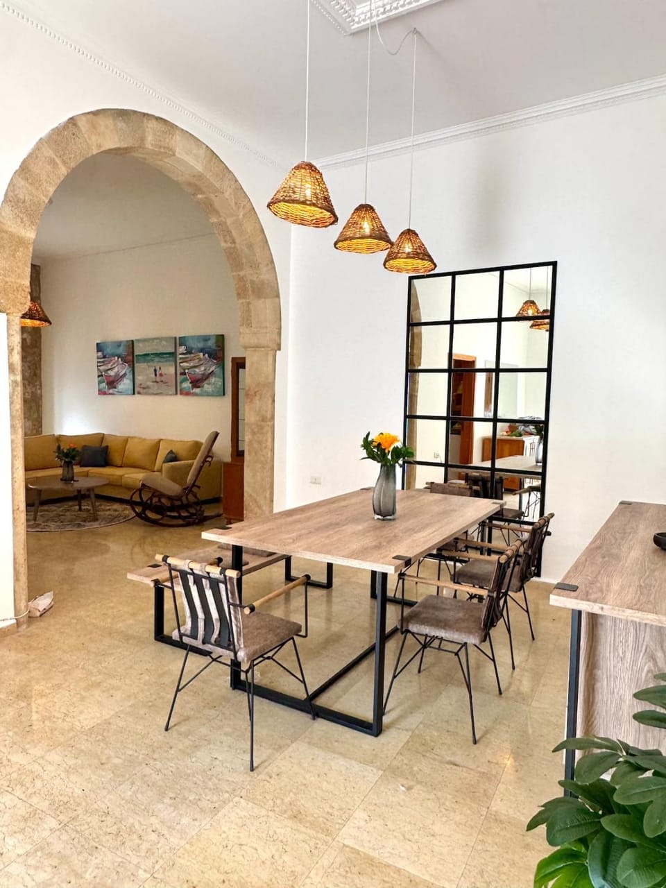 Seating area, Dining area