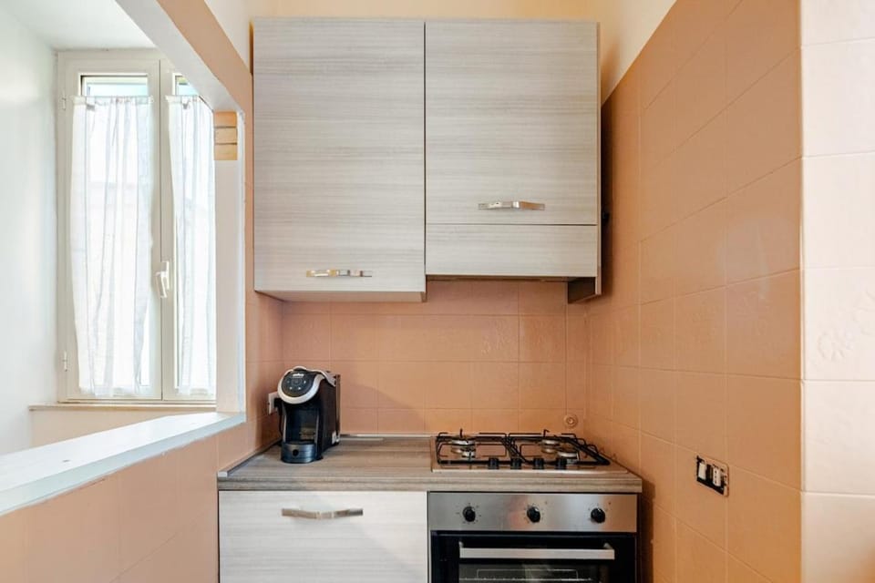 Domus Novella 500m from the Center Minimal Design Apartment in Viterbo