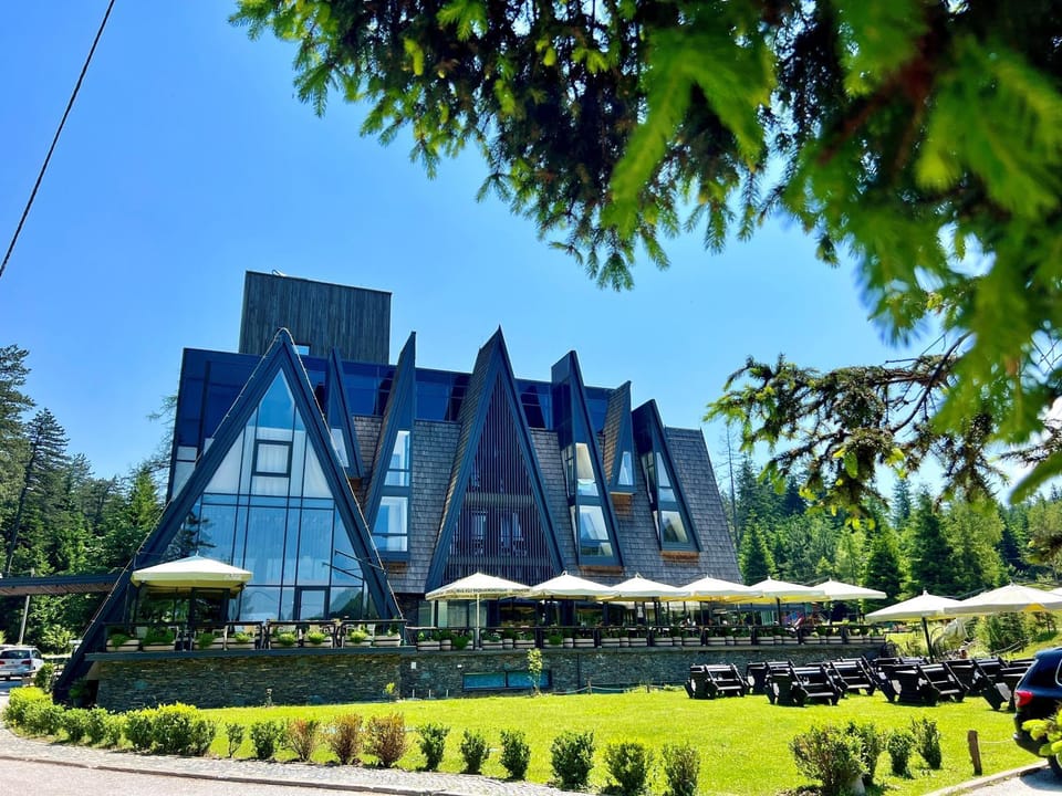 Property building, Day, Natural landscape