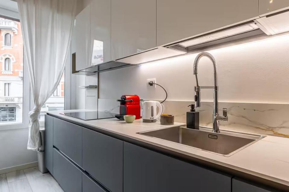 Kitchen or kitchenette