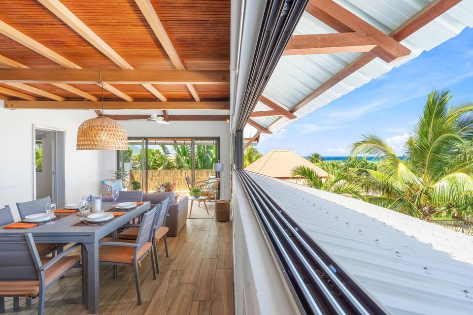 Patio, View (from property/room), Dining area, Sea view