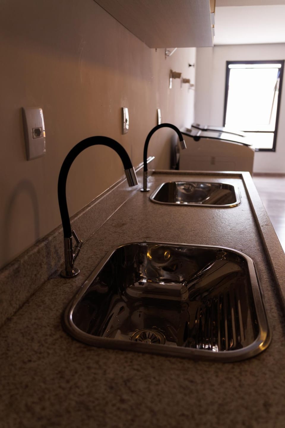 Lou Suítes 27 - Conforto e Localização Premium Apartment in State of Paraná