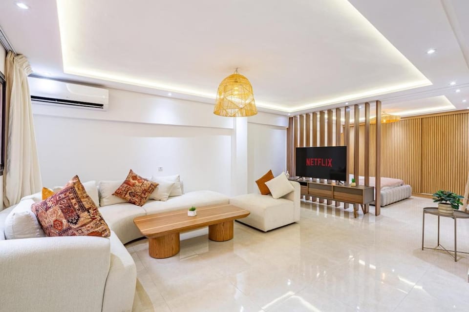 10 min from Stadium AFCON Green Table Loft Apartment in Marrakesh