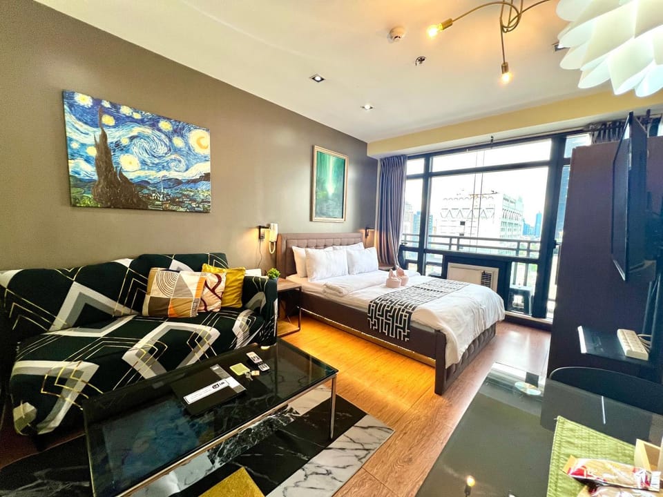 The Gramercy Residences by Season Staycation Ph Hotel in Makati