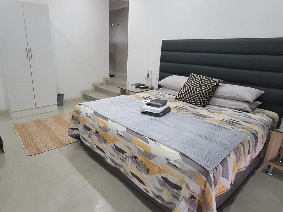 Bed, Photo of the whole room, Bedroom, towels, wardrobe
