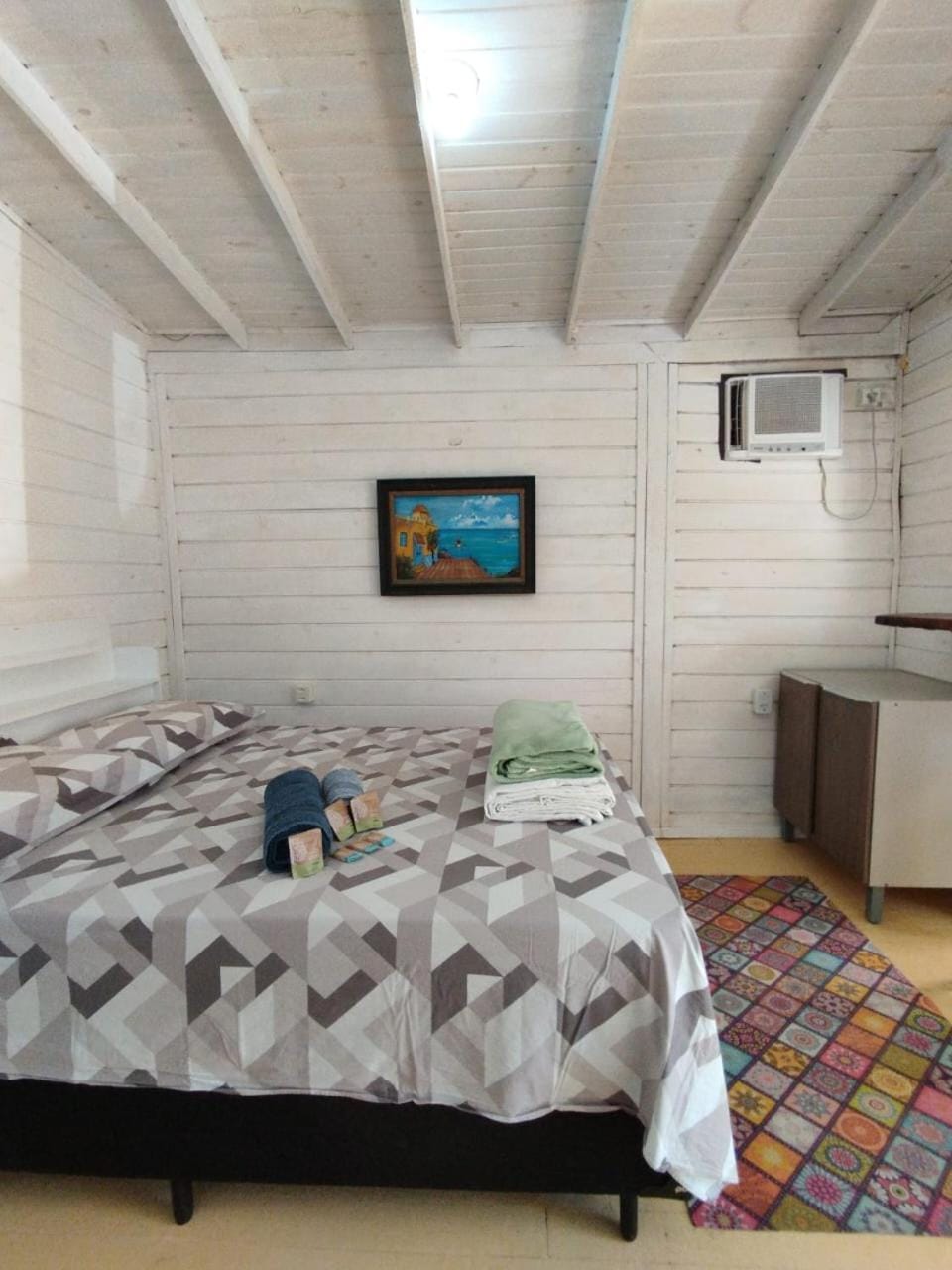 Bed, Photo of the whole room, Bedroom, towels, air conditioner