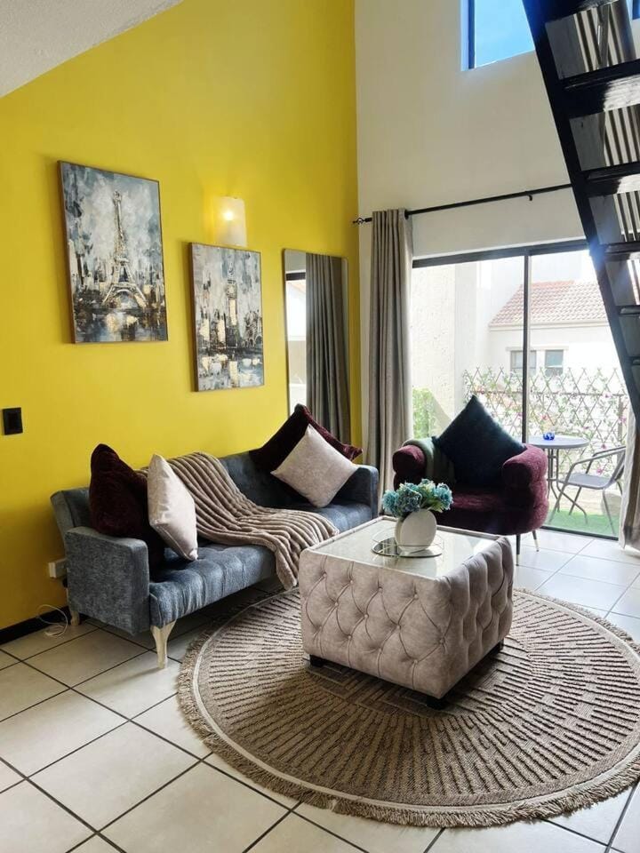 Zalari Luxe Loft B, Nature 1-Bed Loft, Paulshof, Sandton Apartment in Sandton