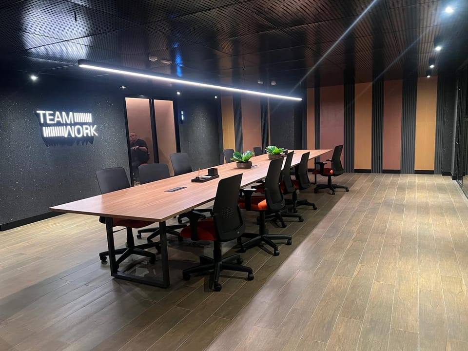 Meeting/conference room