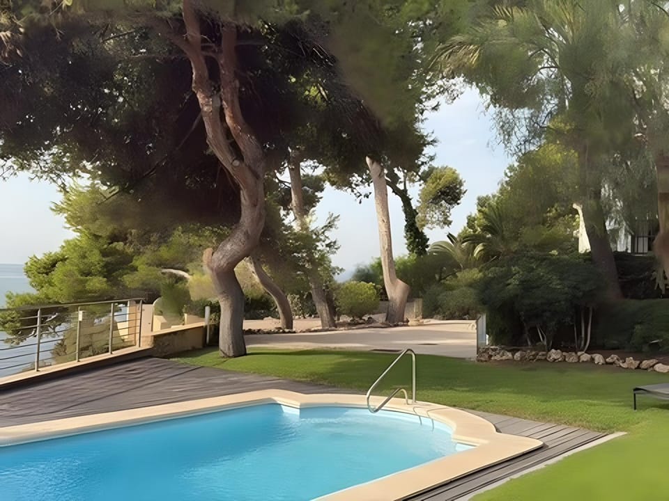 Property building, Swimming pool