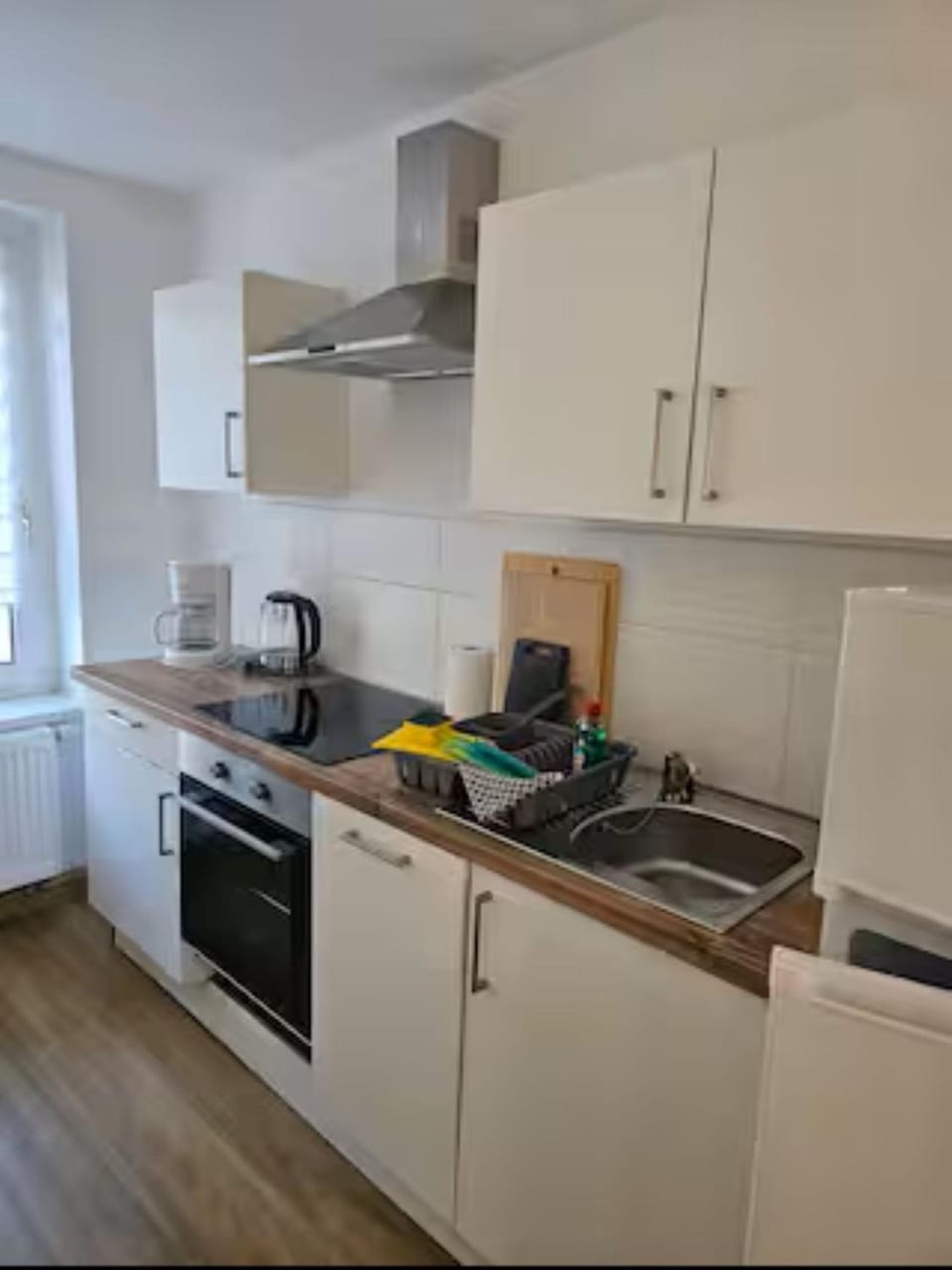 Schöne Vollausgestattete Monteurs- Gästewohnung nähe Raffinerie Leuna und Geiseltalsee 0302 Apartment in Thuringia, Germany