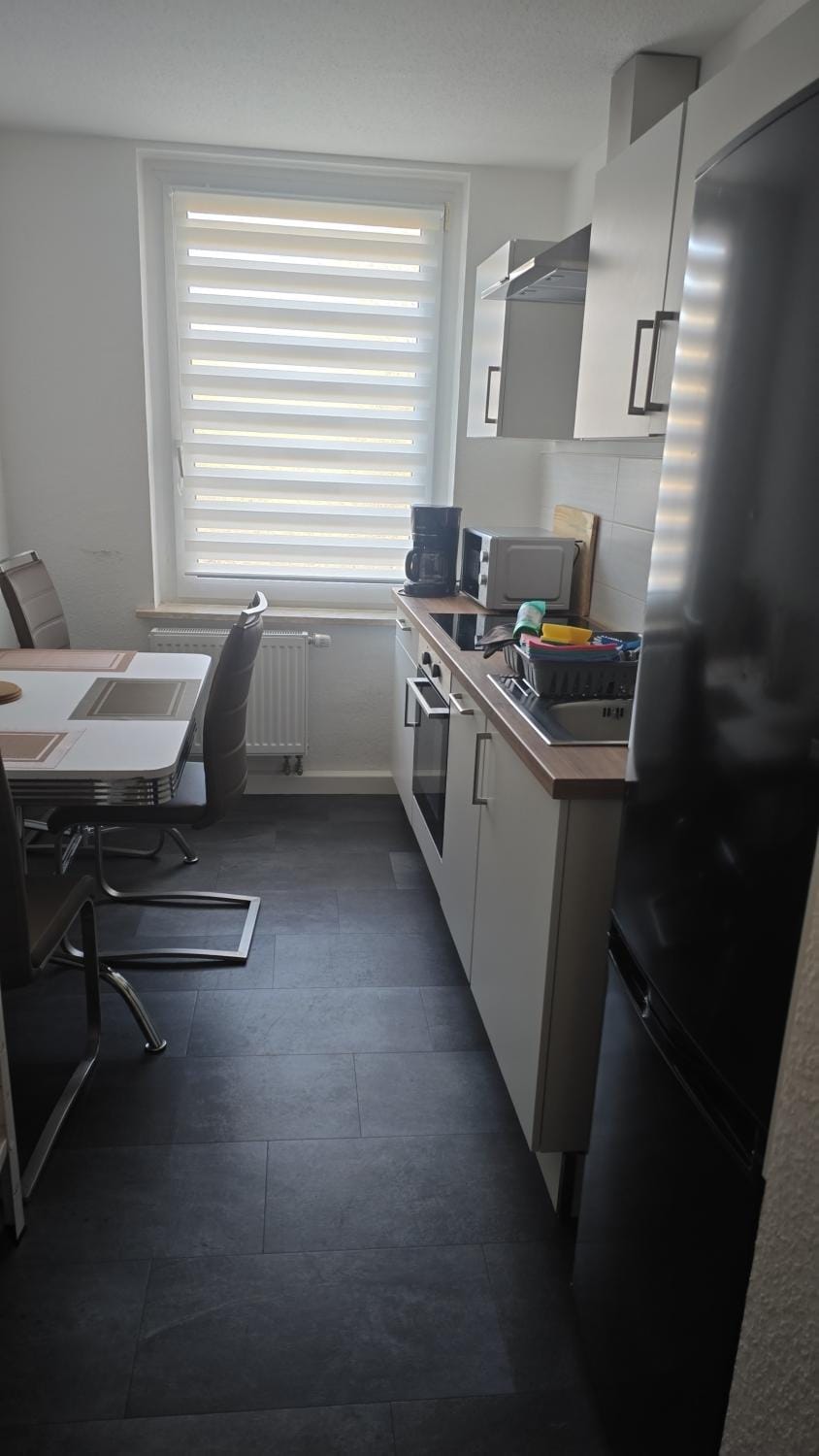 Schöne Vollausgestattete Monteurs- Gästewohnung nähe Raffinerie Leuna und Geiseltalsee 0306 Apartment in Thuringia, Germany