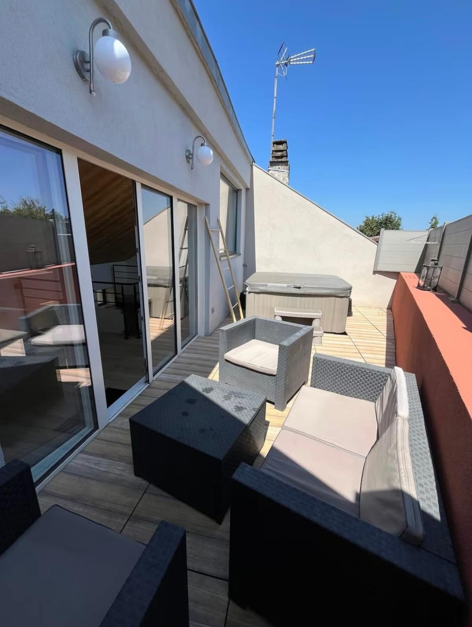Loft Moderne Avec Jacuzzi Roft top Le B Apartment in Vosges