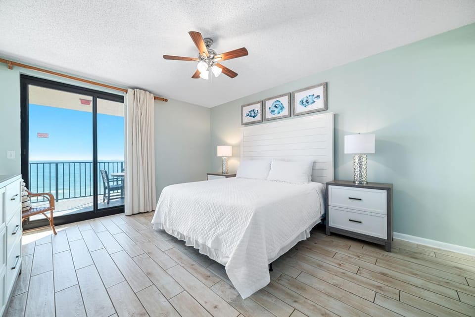 Phoenix X 810 House in Ono Island