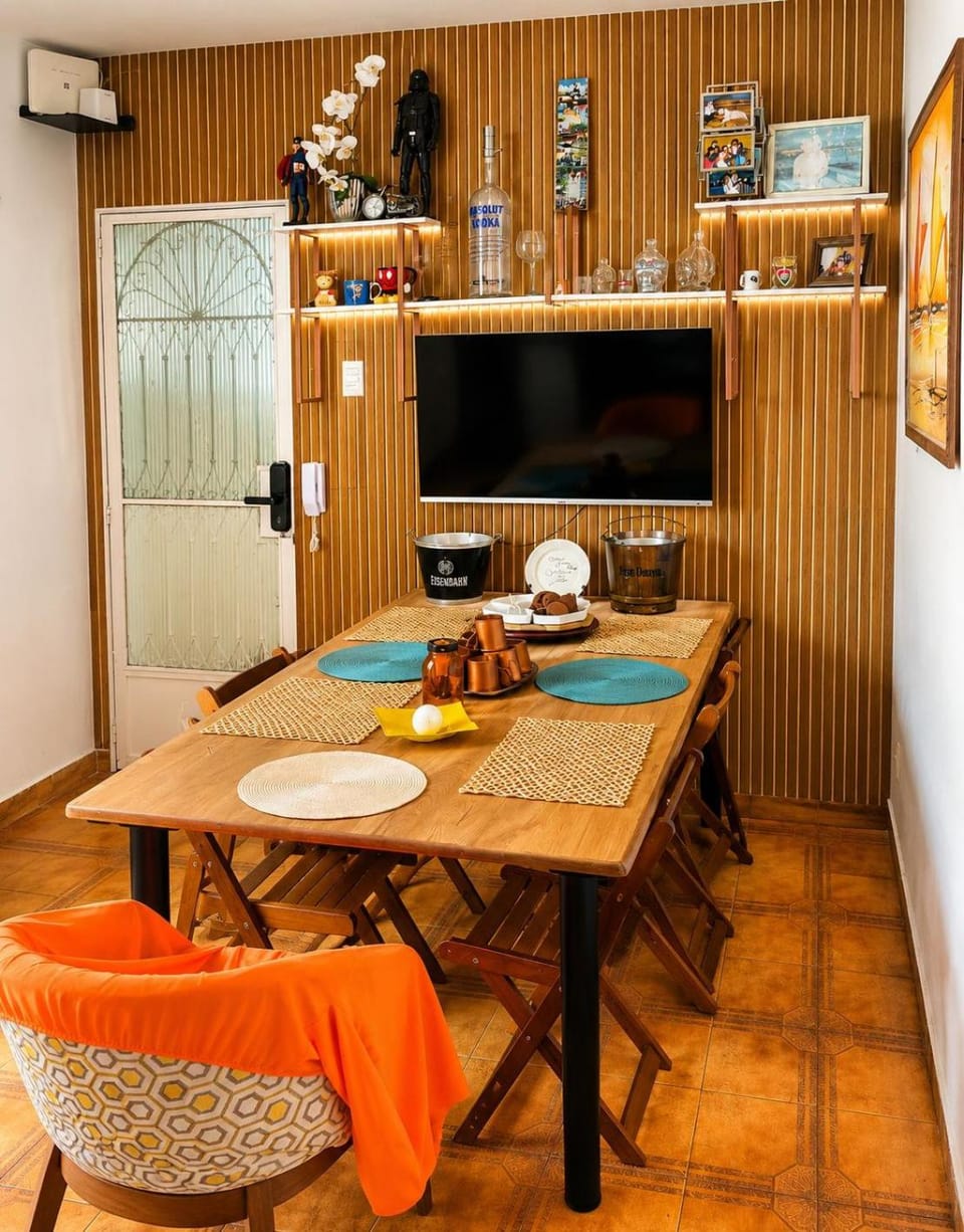 Communal lounge/ TV room, Game Room, Living room, Meeting/conference room