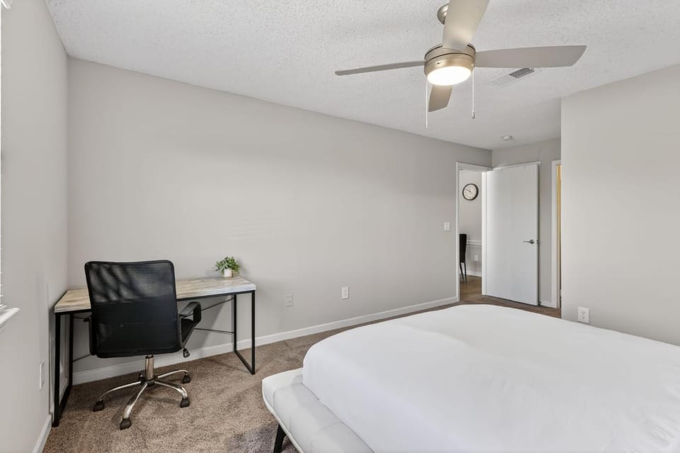 Northtown Apartments 14D I Spacious 1 Bed 1 Bath Apartment in Flowood