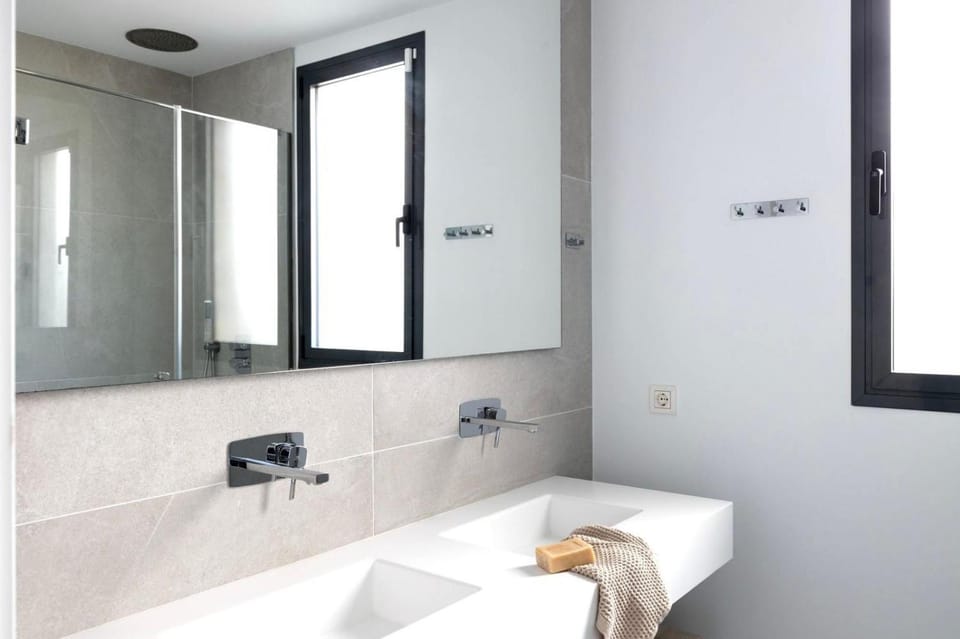 Grand Hideout, Artola Homes Apartment in Marbella
