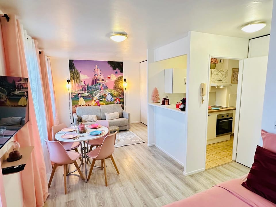 Le petit Royaume des princesses 14 min Disneyland Apartment in Bailly-Romainvilliers