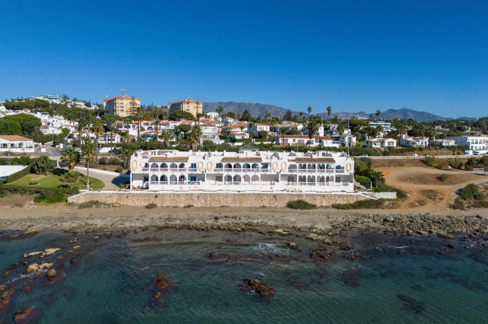 Bright Beachfront Apartment - ref 157 by Costarentals Apartment in Costa del Sol