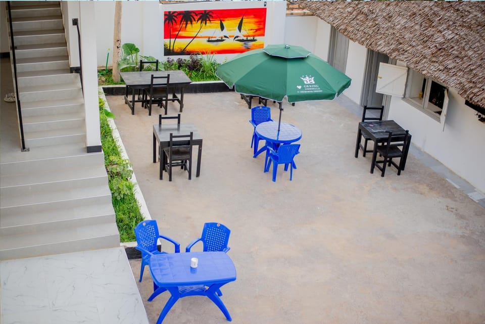 Restaurant/places to eat, View (from property/room), Seating area, Dining area, Internal: Not applicable to any particular room