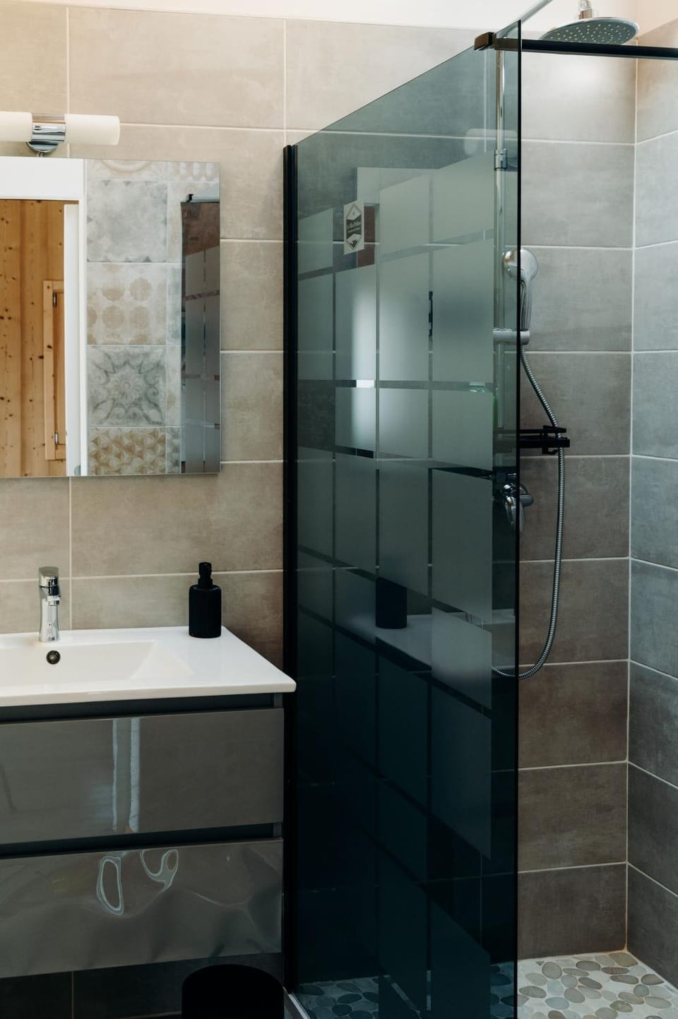 Shower, Bathroom