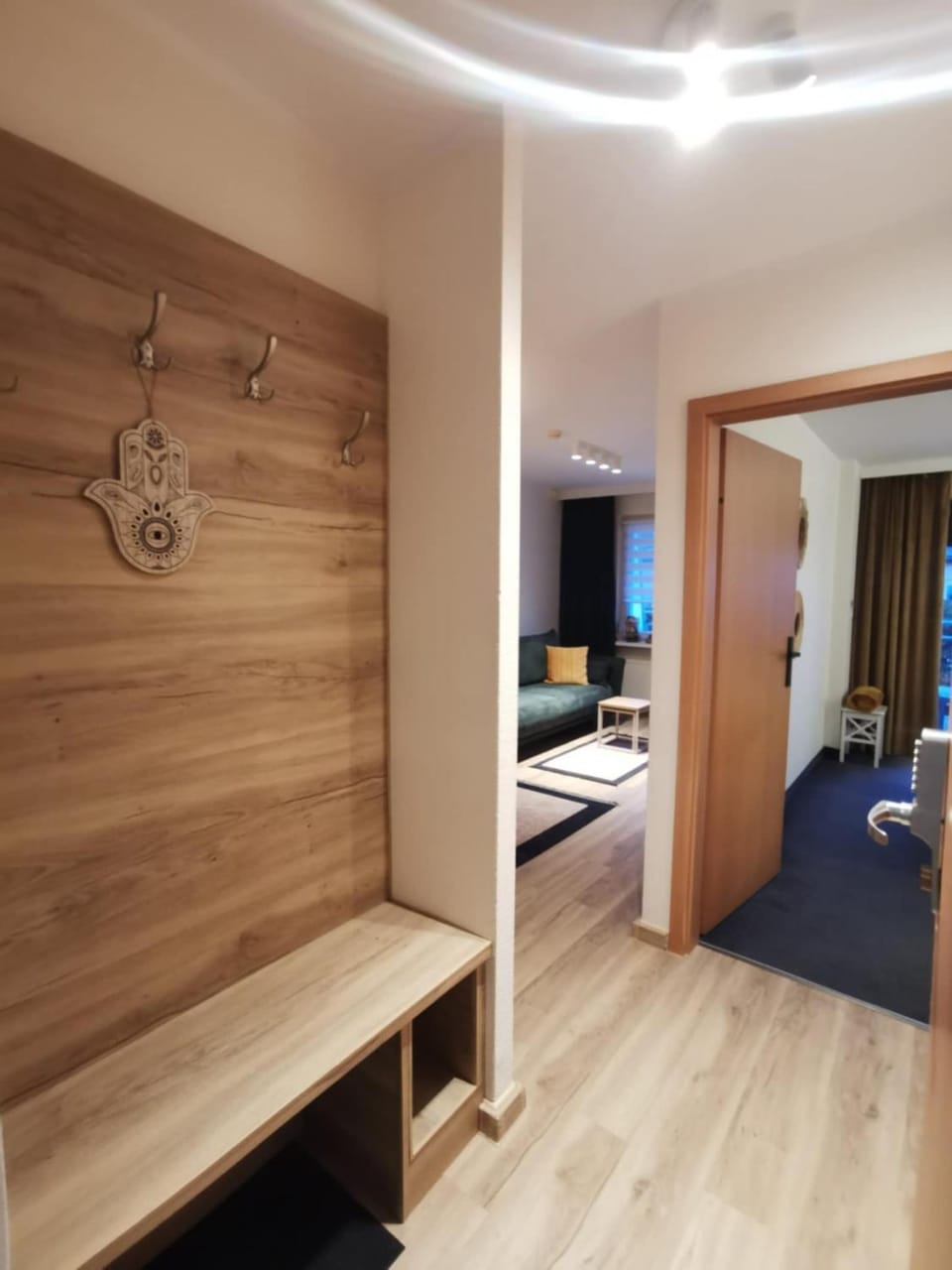 Bed, TV and multimedia, Kitchen or kitchenette, Photo of the whole room, Bedroom, wardrobe