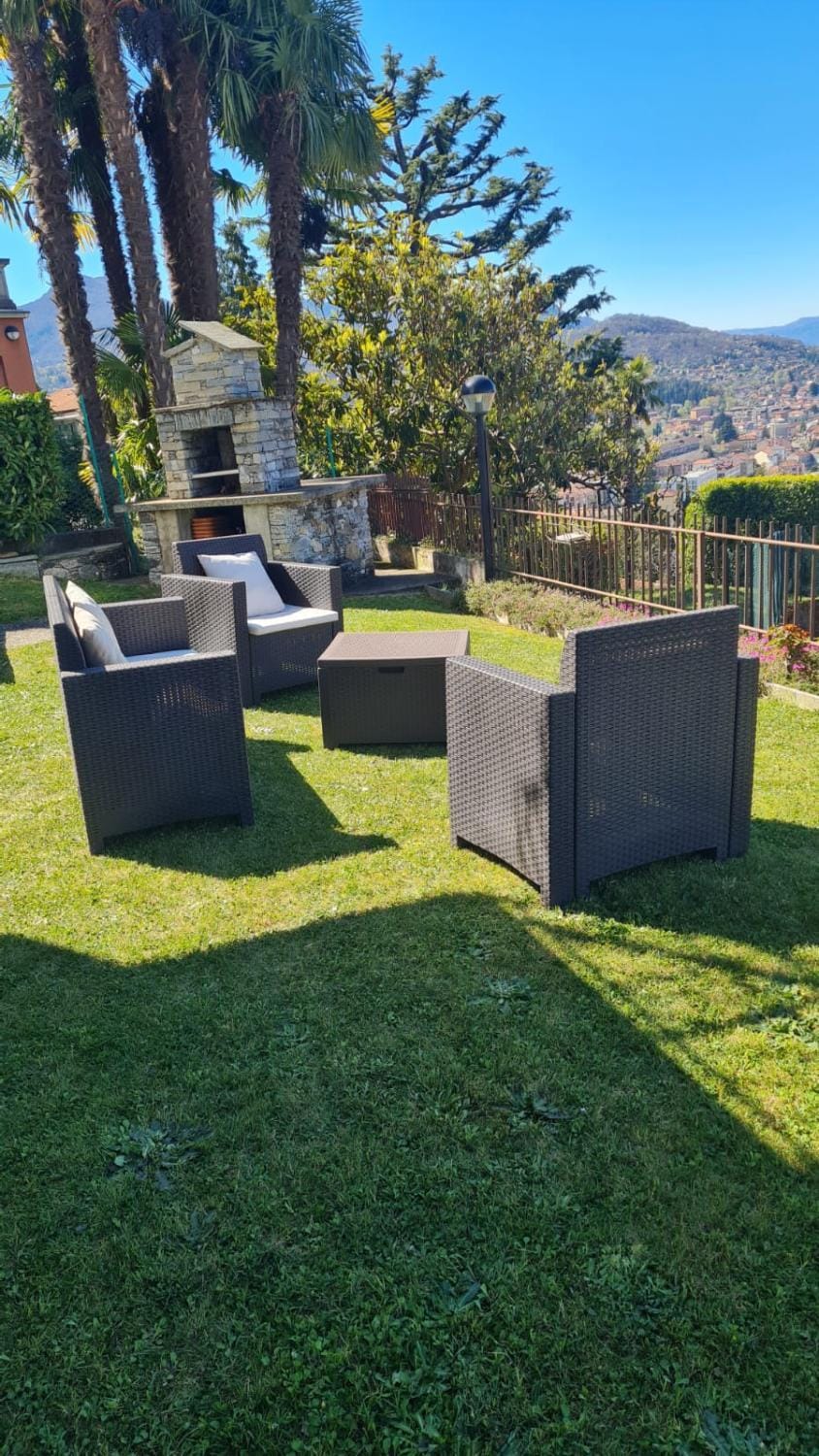 Al Roccolo Ferienwohnung mit Seeblick und Garten Apartment in Canton of Ticino