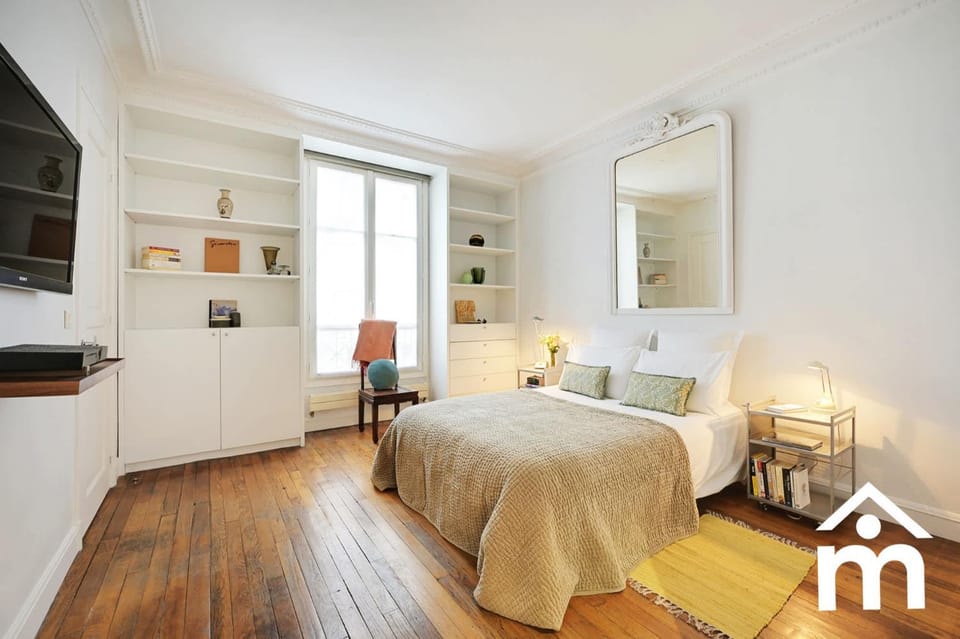 Marais 2B with Balcony by Melvane Luxury Apartment in Paris