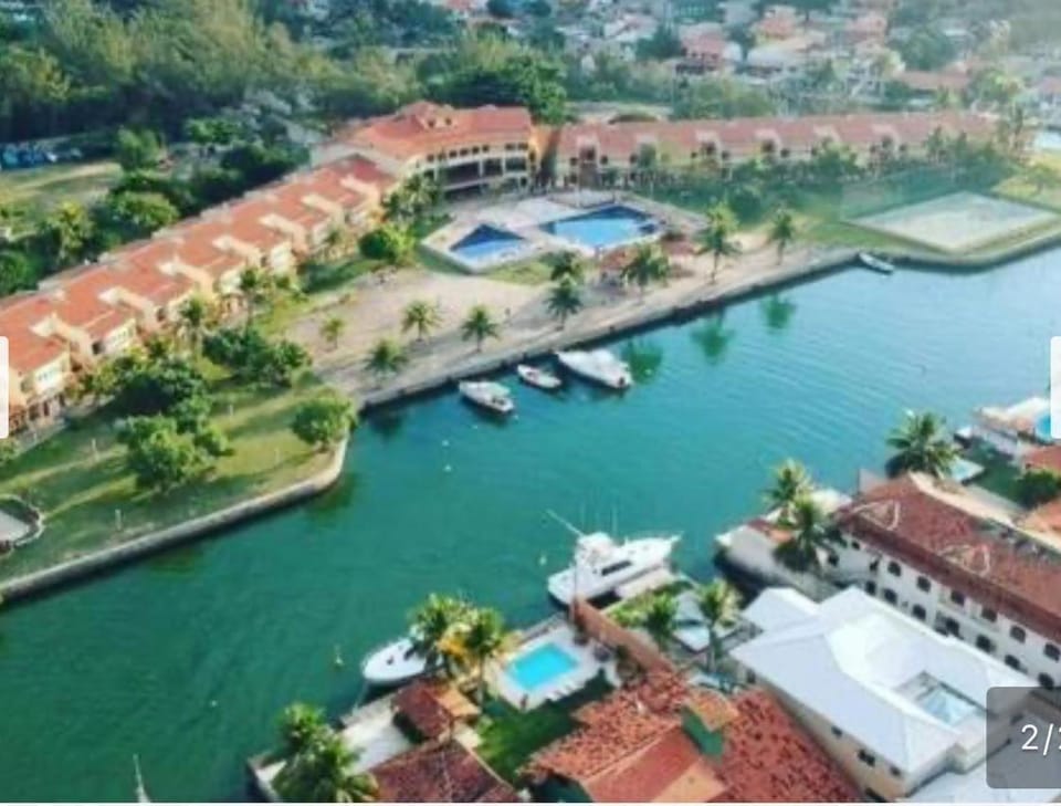 Casa com Piscina em condominio Apartment in Cabo Frio