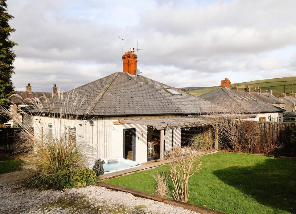 The Cabin by Birch Stays Cabin in Hayfield